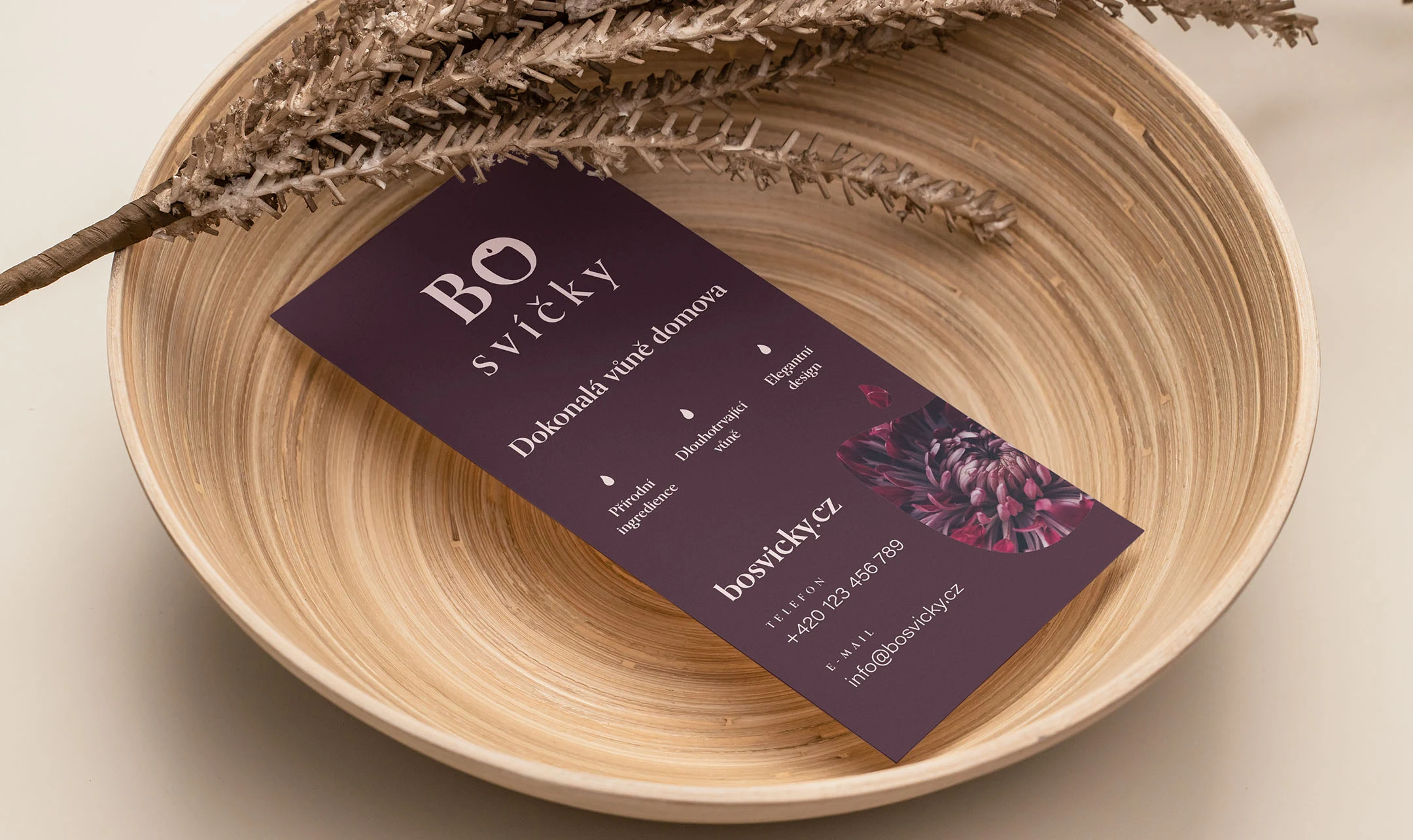 BO svíčky flyer in a bamboo bowl